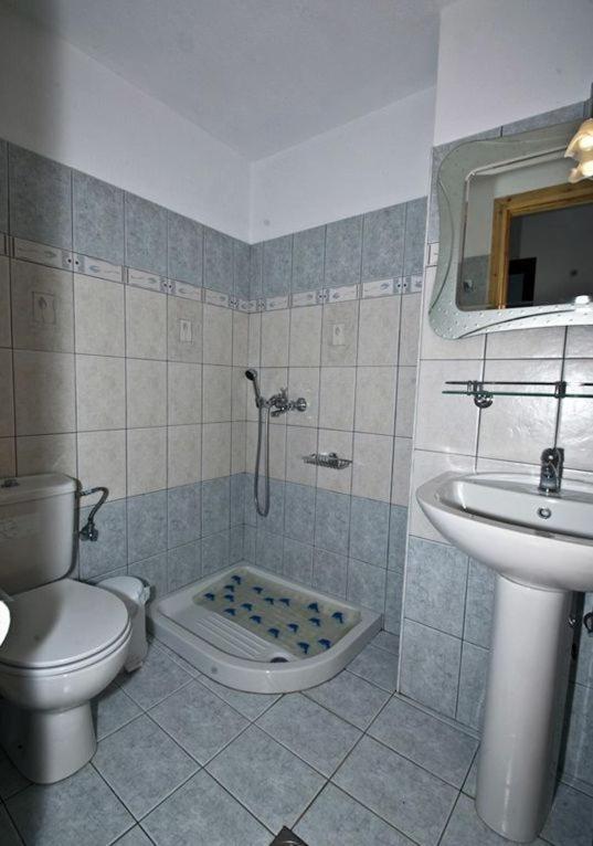 Athina Apartments Neo Klima Room photo